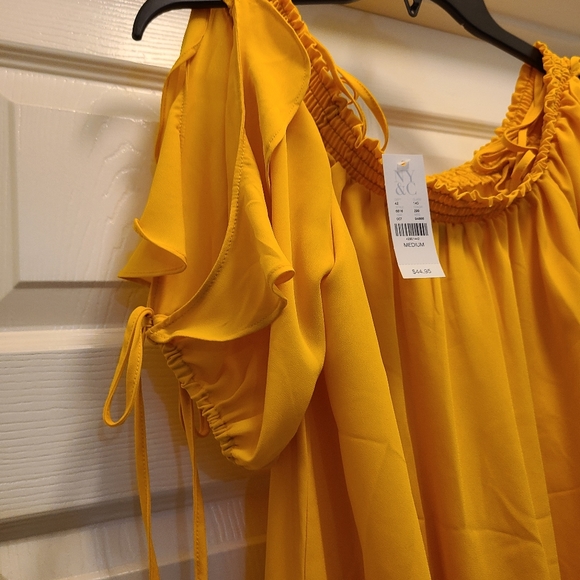 NY&Co Yellow/Gold Ruffle Top New With Tags - Picture 4 of 5